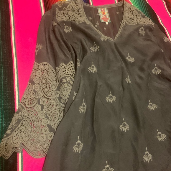 GRAY SMALL JOHNNY WAS TUNIC - Picture 2 of 8